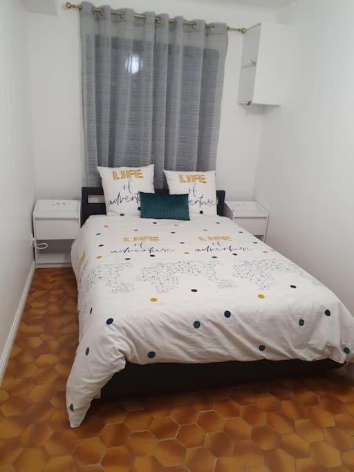 Appartement F3 Meuble Et Equipe Saint-Cyprien Kültér fotó